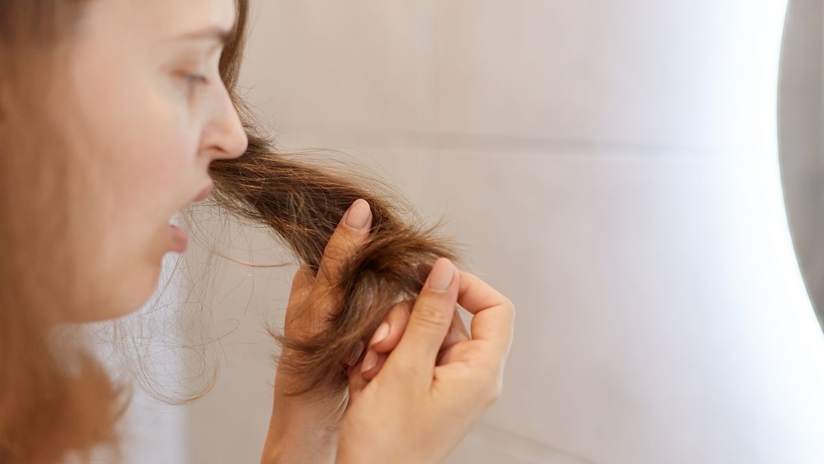 5 malos hábitos que dañan el cabello.
