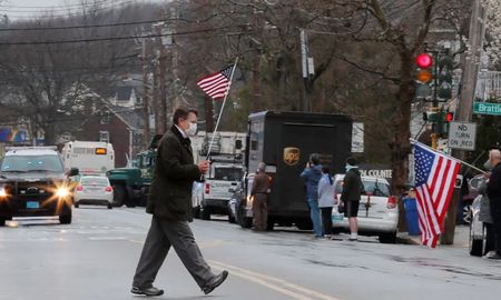 Muchos hospitales advirtieron que se están quedando sin recursos en Estados Unidos. Muchos hospitales advirtieron que se están quedando sin recursos en Estados Unidos.