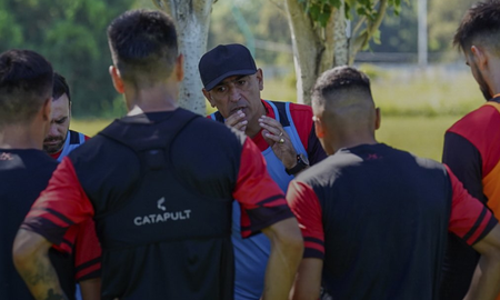 Delfino recuperaría a un delantero para el partido ante Morón. Foto: Club Colón. Delfino recuperaría a un delantero para el partido ante Morón. Foto: Club Colón.