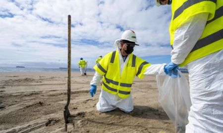 El derrame fue detectado la semana pasada en la costa oeste de Estados Unidos