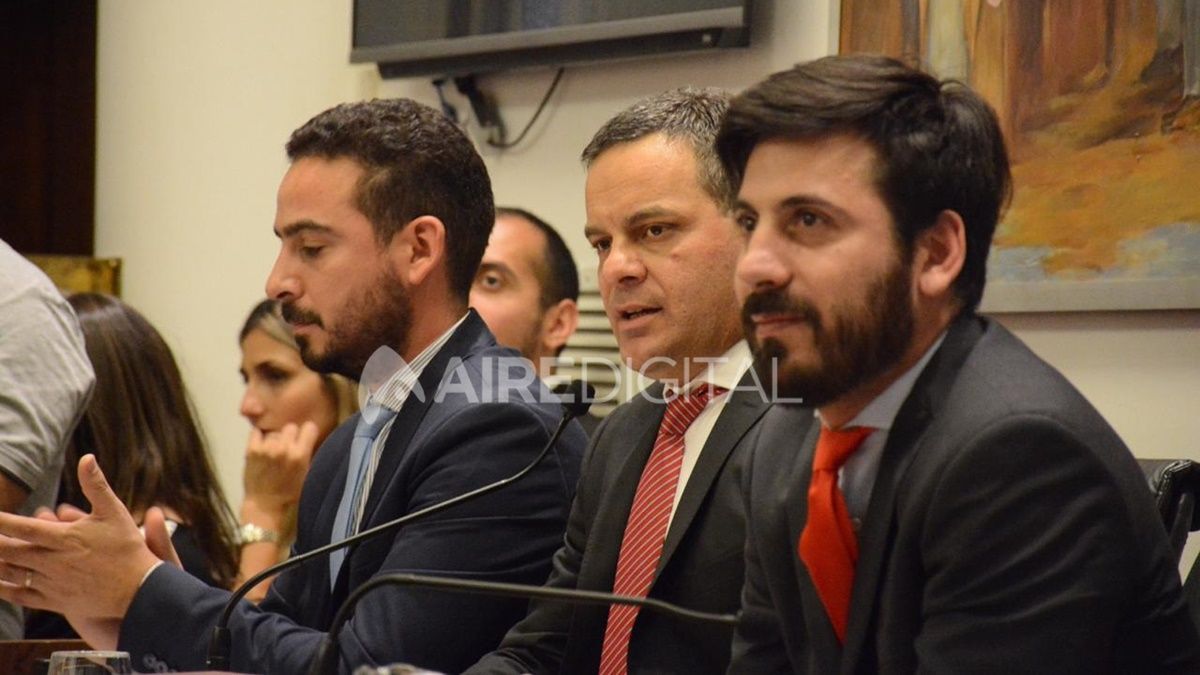 Leandro González es el nuevo presidente del Concejo de Santa Fe, en medio de un escándalo entre Saleme y Pignata