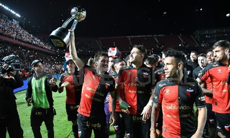 Aire de Santa Fe | Vuelta olímpica Colón 8.jpeg