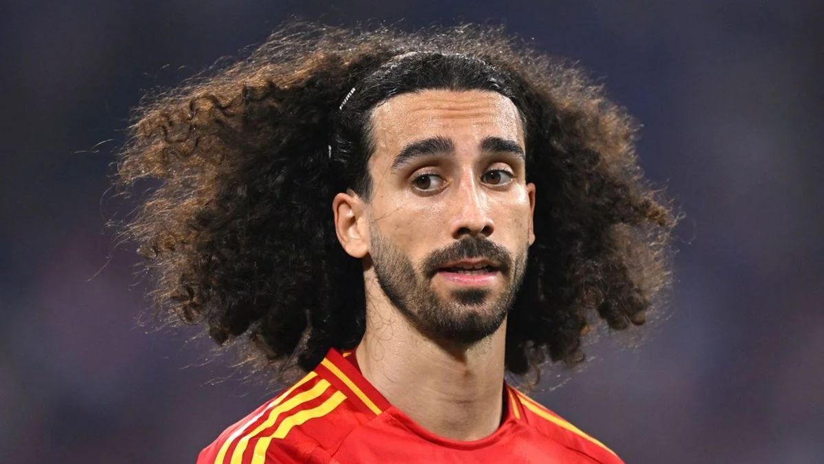 Se conoció el secreto del pelo largo de Marc Cucurella.