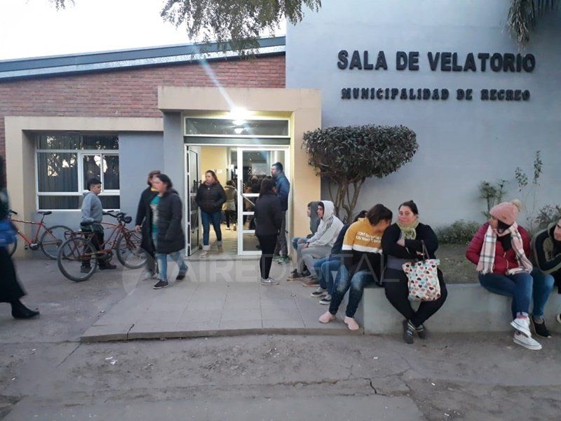 Despidieron los restos de Dieguito en un ambiente cargado de tristeza y dolor