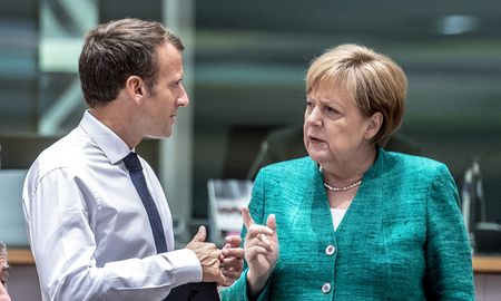 El presidente de Francia, Emmanuel Macron y la canciller alemana, Angela Merkel. El presidente de Francia, Emmanuel Macron y la canciller alemana, Angela Merkel.