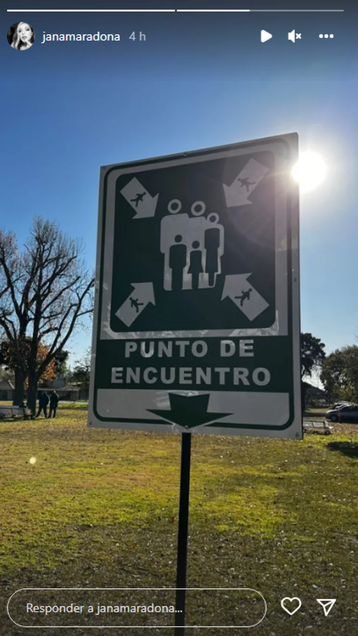 La sugestiva postal que publicó Jana Maradona luego de terminada la reunión.