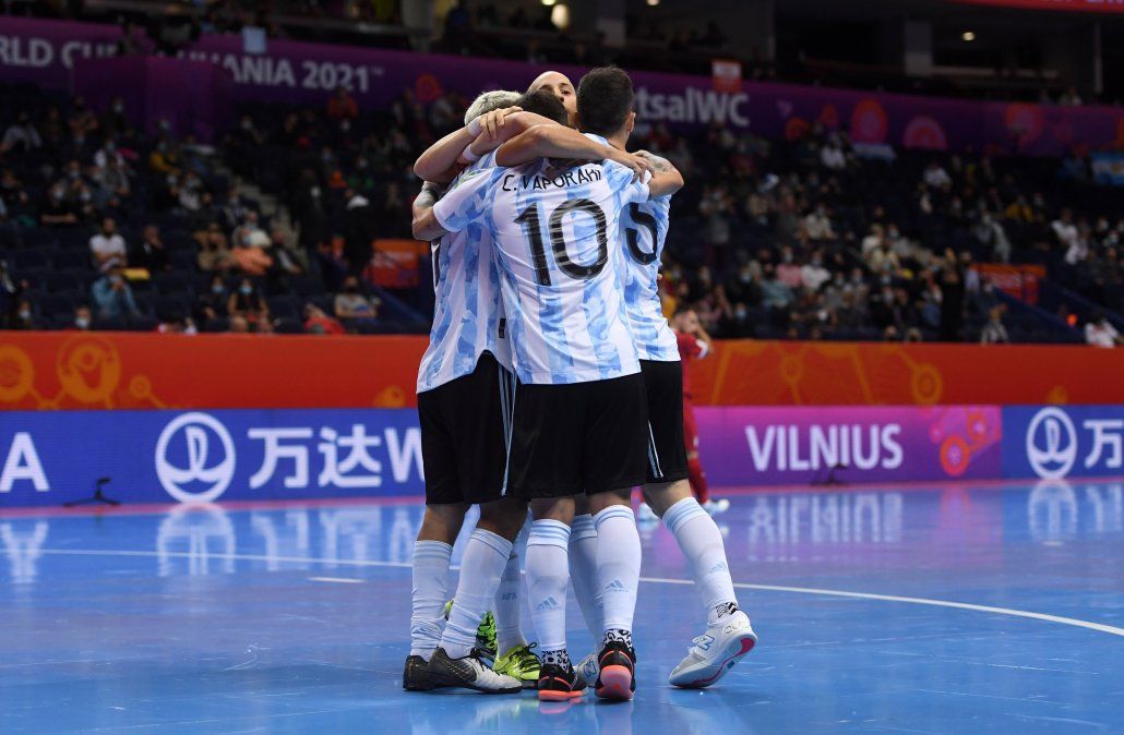 El seleccionado argentino ya se encuentra en la próxima fase del torneo.