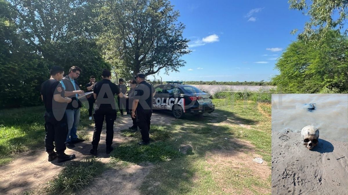 Macabro hallazgo en la costa del río Coronda en Sauce Viejo: una bolsa con huesos y un cráneo humano que podrían ser de un hombre.