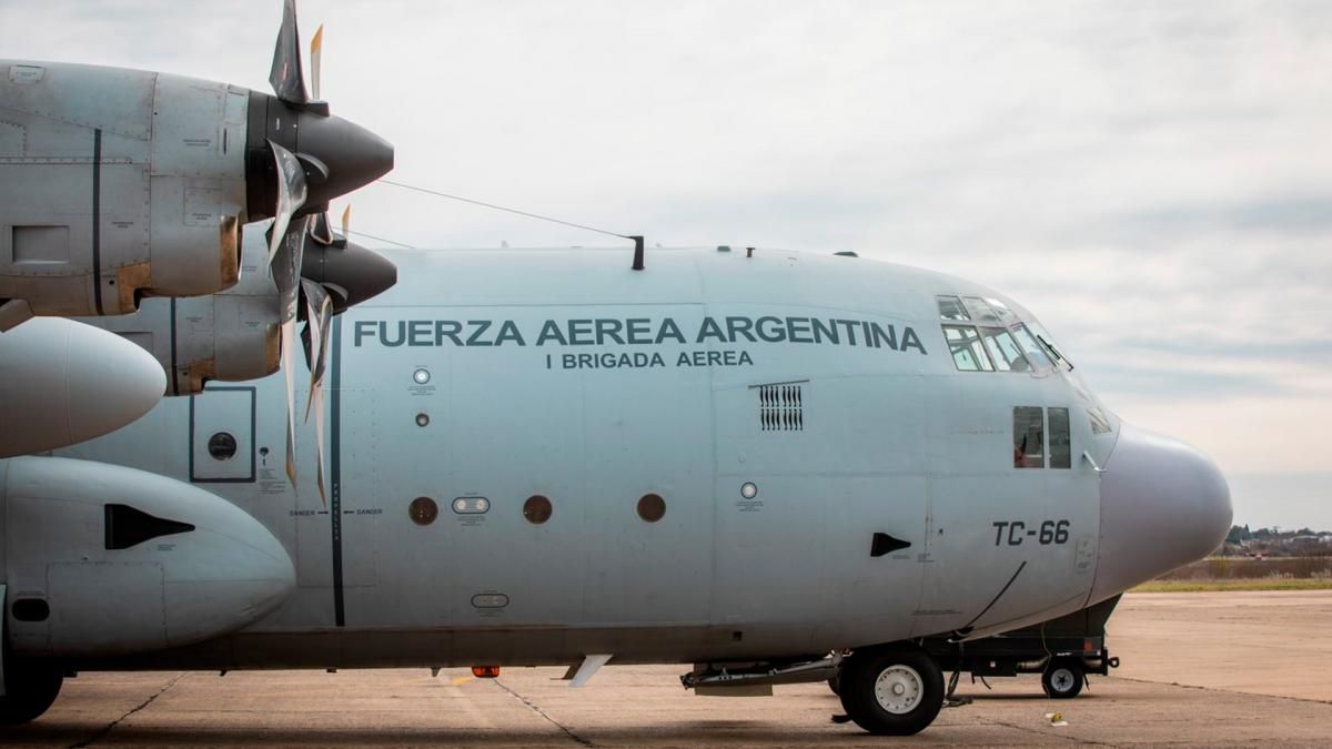 Un avión Hércules C.130, será utilizado durante el operativo por las Elecciones Paso 2023. Un avión Hércules C.130, será utilizado durante el operativo por las Elecciones Paso 2023.