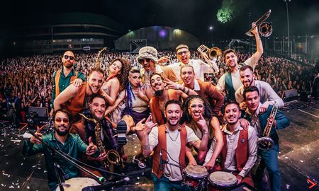 La reconocida banda será el cierre del Festival Provincial en Defensa de la Educación Pública que Amsafé realizará este sábado en Plaza 25 de Mayo. La reconocida banda será el cierre del Festival Provincial en Defensa de la Educación Pública que Amsafé realizará este sábado en Plaza 25 de Mayo.