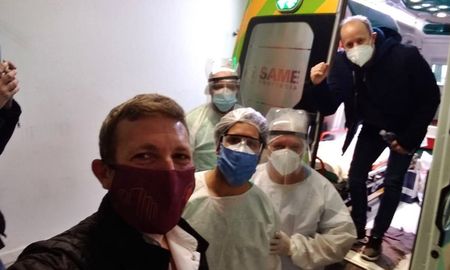 La foto que compartió en su Twitter Martín Insaurralde tras recibir el alta hospitalaria. La foto que compartió en su Twitter Martín Insaurralde tras recibir el alta hospitalaria.