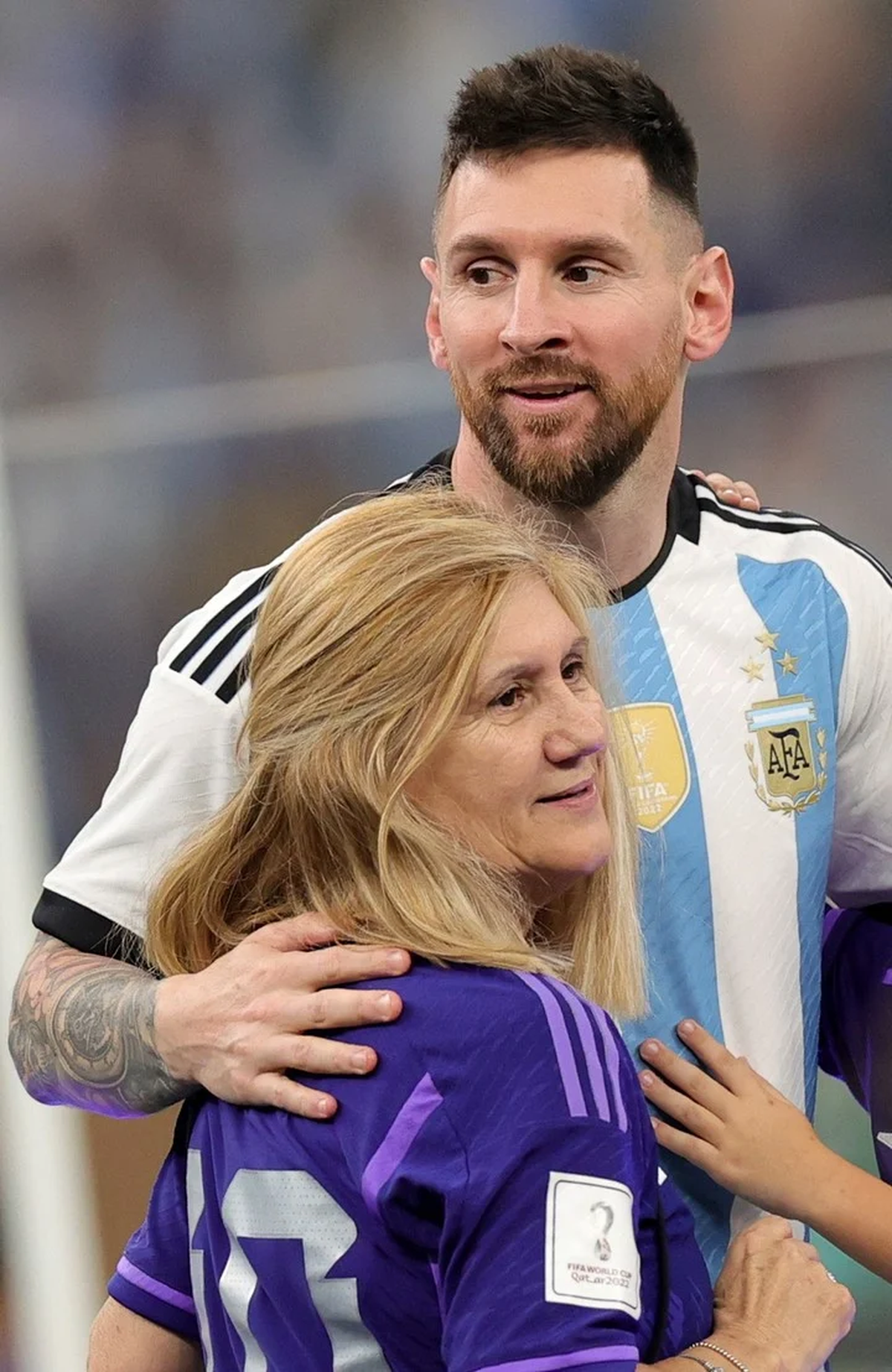 Lionel Messi con su madre en los festejos de la Copa del Mundo.
