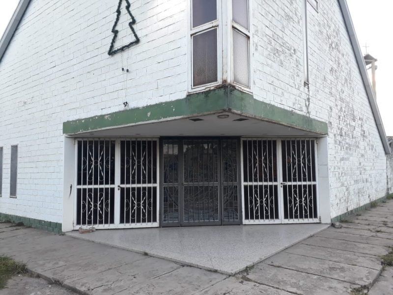 Robaron la parroquia Nuestra Señora del Rosario en barrio Pompeya