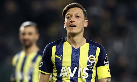 mesut ozil sera companero de lucas biglia en el basaksehir de turquia mesut ozil sera companero de lucas biglia en el basaksehir de turquia