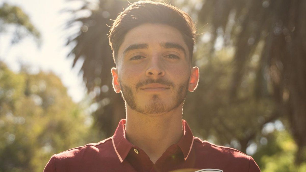 Josh Cavallo, futbolista australiano, manifestó sus miedos de jugar en Qatar por las leyes que existen en ese país contra los homosexuales.