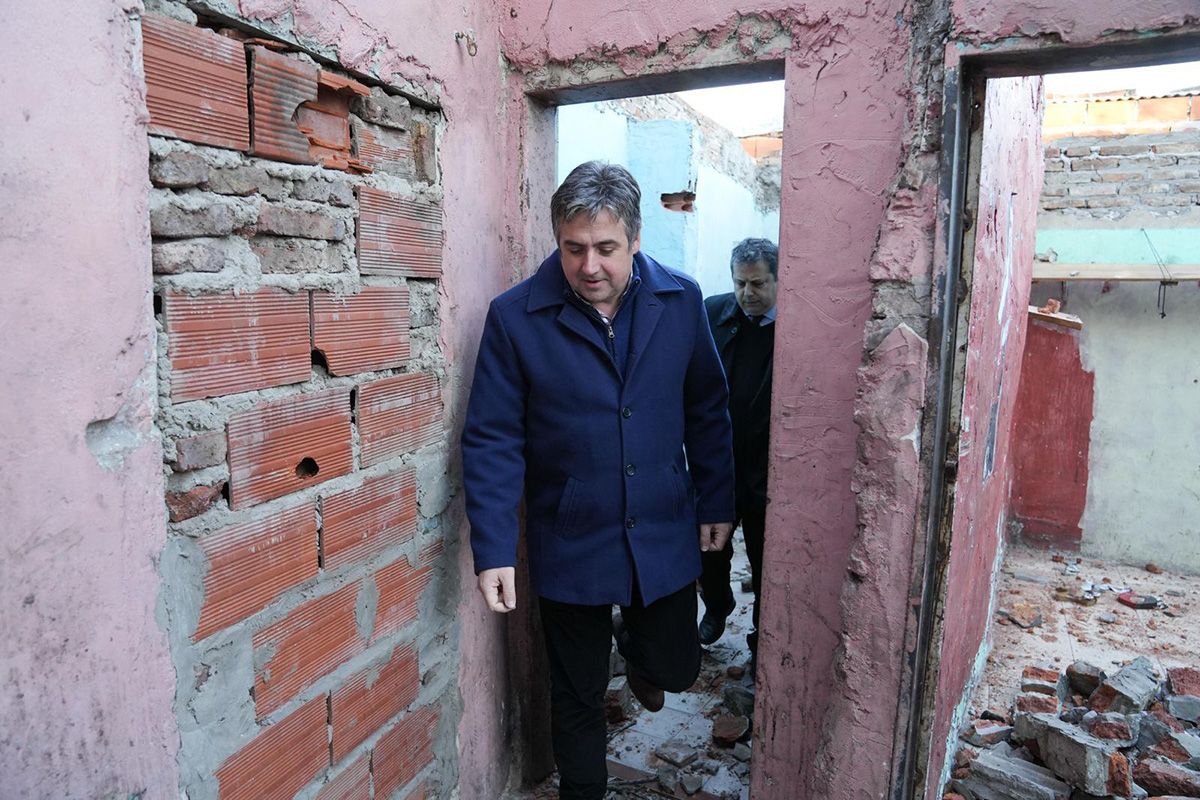 La Ley de Microtráfico, que habilita el derribo de búnkers de drogas, es una herramienta que el Gobierno de Santa Fe presenta como eje de su estrategia para reducir la violencia y recuperar territorios dominados por economías criminales.