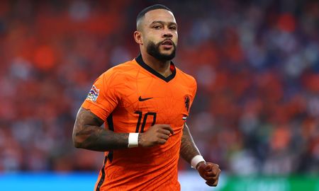 Memphis Depay: No tengo contacto con la familia por parte de mi padre. Y nunca más lo tendré. Memphis Depay: No tengo contacto con la familia por parte de mi padre. Y nunca más lo tendré.