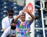 Eliminación prematura del noveno preclasificado del torneo, Diego Schwartzman, en el Masters 1000 de Cincinatti. Eliminación prematura del noveno preclasificado del torneo, Diego Schwartzman, en el Masters 1000 de Cincinatti.