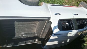 Impactante accidente en el ingreso a Esperanza: una camioneta cayó a un zanjón en la ruta 6