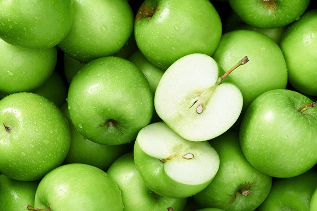 ¿En qué consiste la dieta de la manzana verde para bajar de peso?
