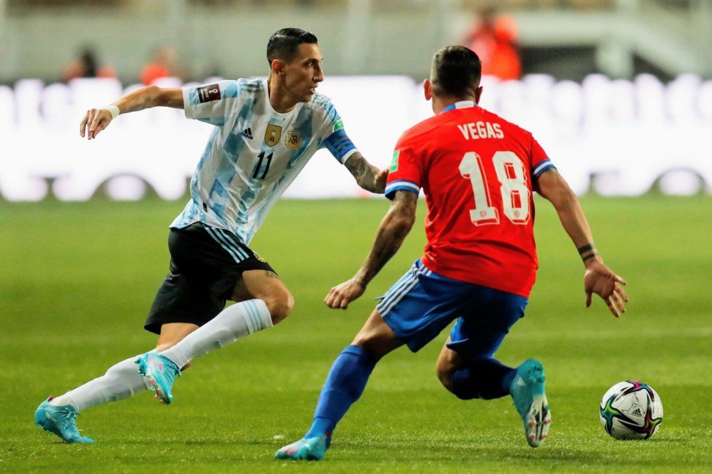 Ángel Di María dedica a Messi y Scaloni la victoria en el desierto de Calama