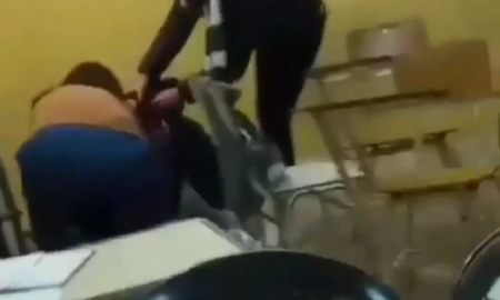 Entre Ríos: un grupo de adolescentes golpeo a una joven por linda, cheta y tener el pelo limpio Entre Ríos: un grupo de adolescentes golpeo a una joven por linda, cheta y tener el pelo limpio