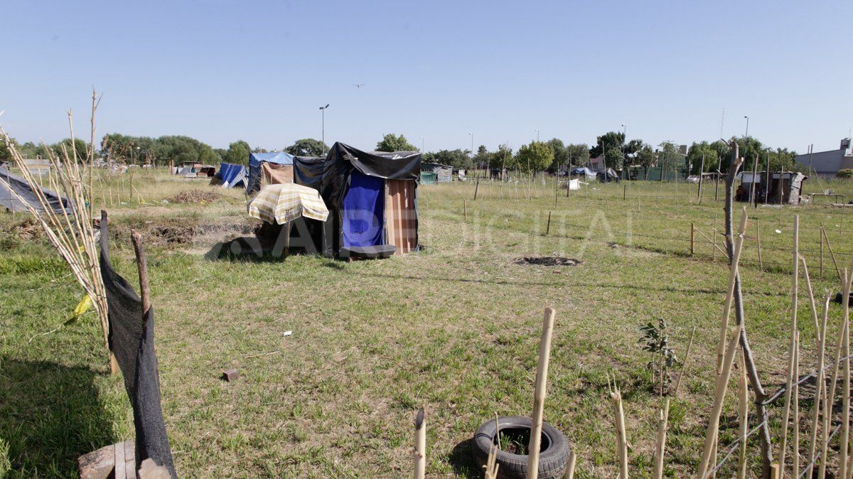 Se cumple un mes de las usurpaciones en los terrenos federales y todo sigue igual