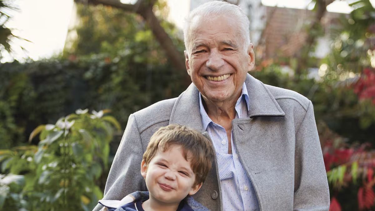 Alberto Cormillot y su hijo Emilio protagonizaron un tierno video por el 8M.