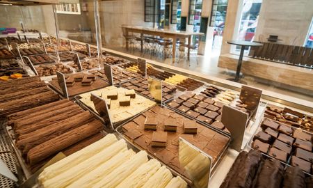¿Cuánto cuesta una caja de chocolates surtidos en Rapanui? ¿Cuánto cuesta una caja de chocolates surtidos en Rapanui?