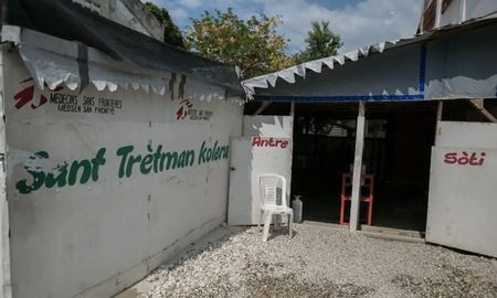 Detectan en Haití un nuevo caso de cólera, tres años después de la epidemia que mató 10.000 personas. Detectan en Haití un nuevo caso de cólera, tres años después de la epidemia que mató 10.000 personas.