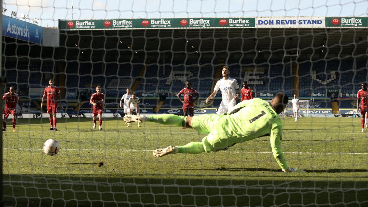 El equipo de Bielsa consigui&oacute; los primeros tres puntos de la temporada.