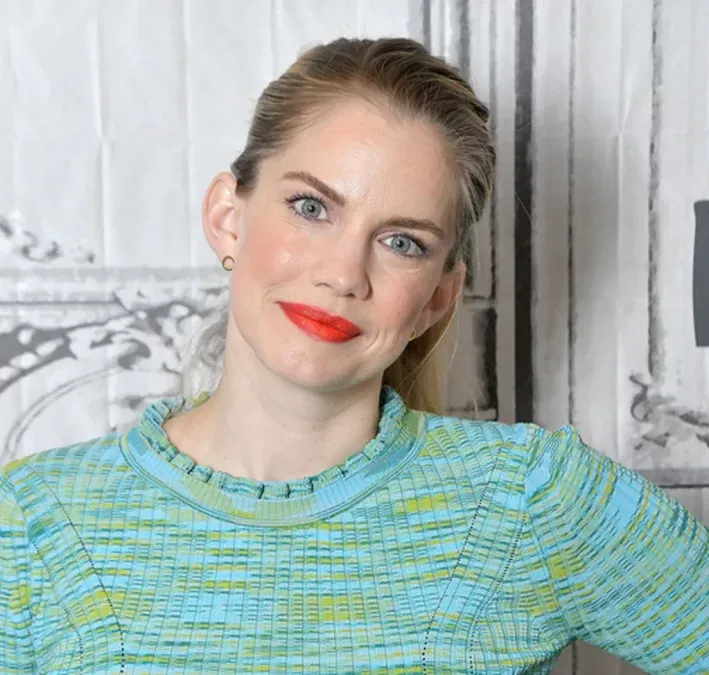 Anna Chlumsky tiene 41 años.