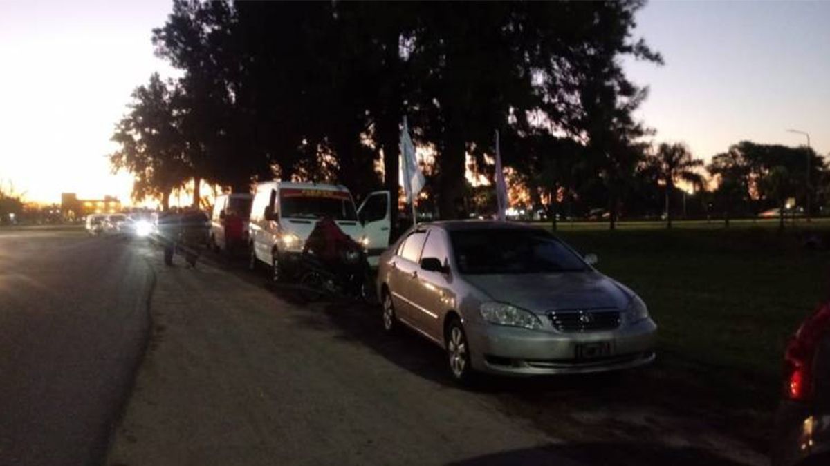 Caravana en Reconquista por la habiitación de la pesca deportiva