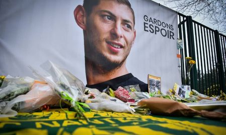 polemica decision: el cardiff asegura que no pagara el pase de emiliano sala polemica decision: el cardiff asegura que no pagara el pase de emiliano sala