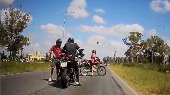 Video viral: así roban motochorros en plena ruta, en la entrada de San Vicente