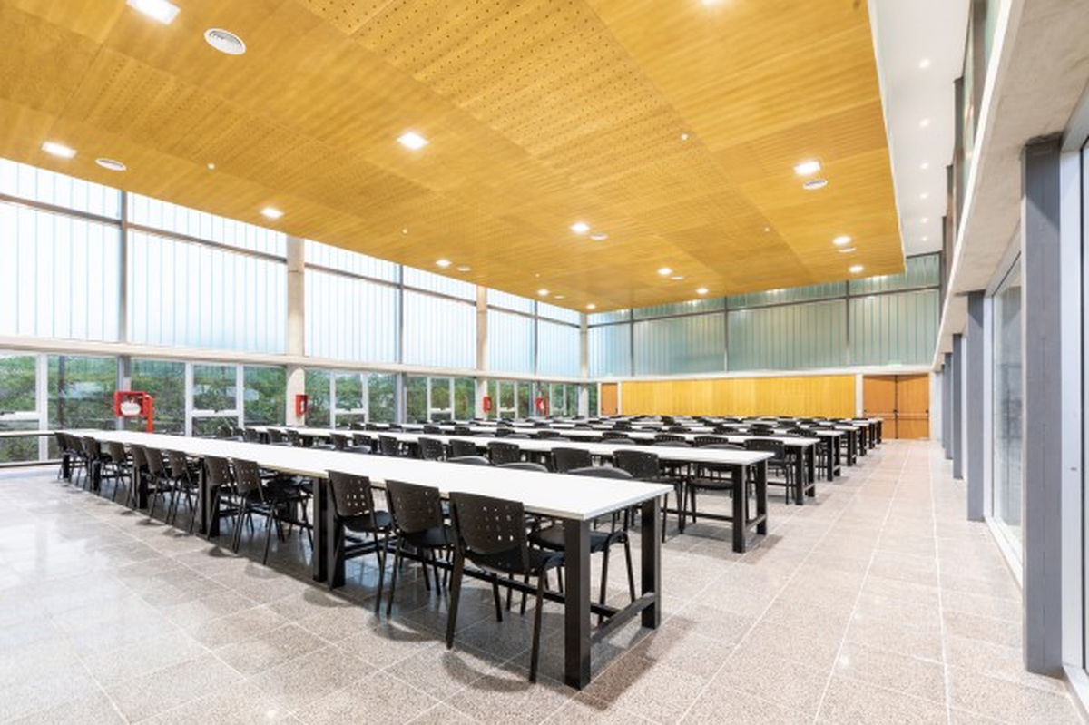 Aulario Común de la UNL en la Costanera Este. Aulario Común de la UNL en la Costanera Este.