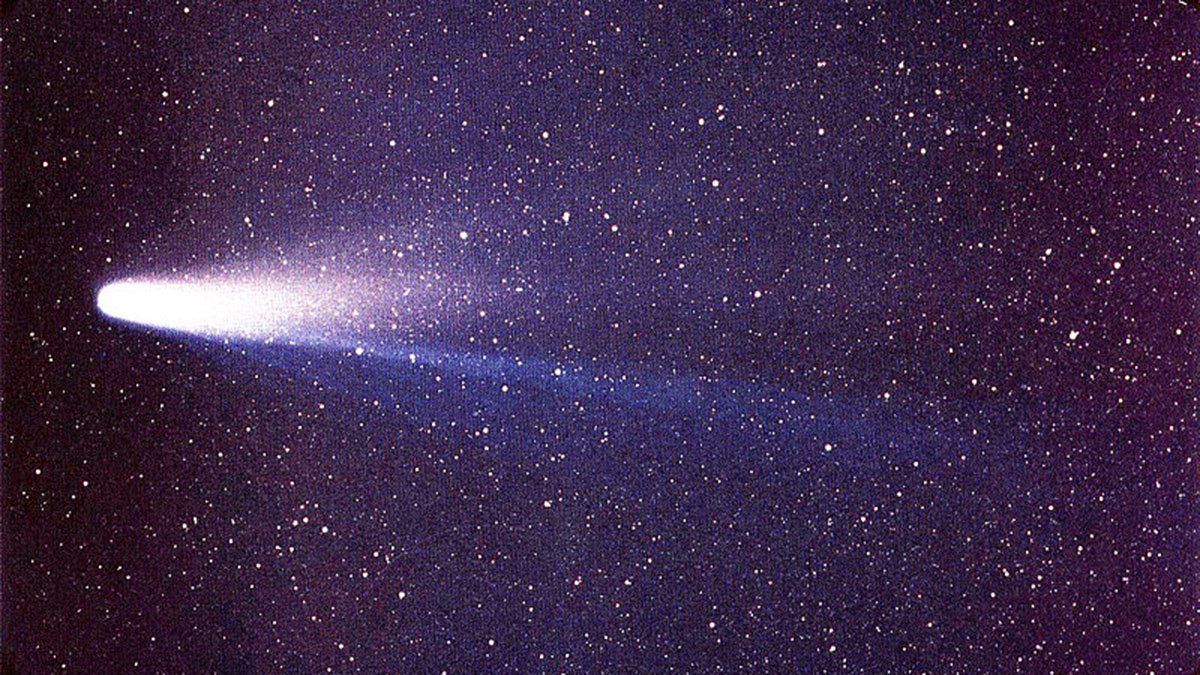 W. of Easter Island, en del av Holly Watch International Large-Scale Phenomenon Network (IHW).  Liller, 8. mars 1986 Comet 1P / Haley tatt.