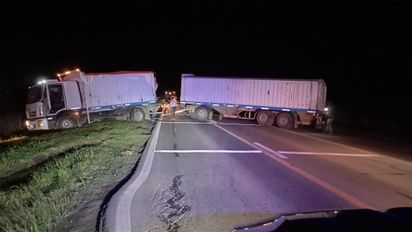 El despiste de un camión en San Genaro generó demoras en la Ruta Provincial 65