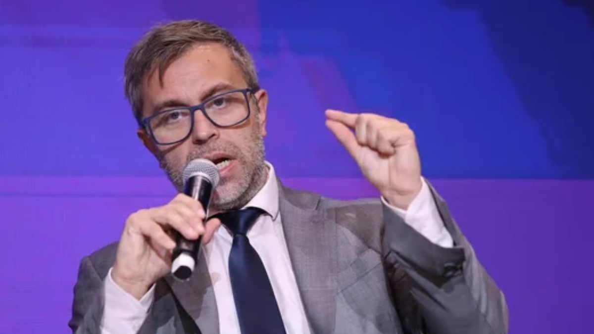 El secretario de Finanzas