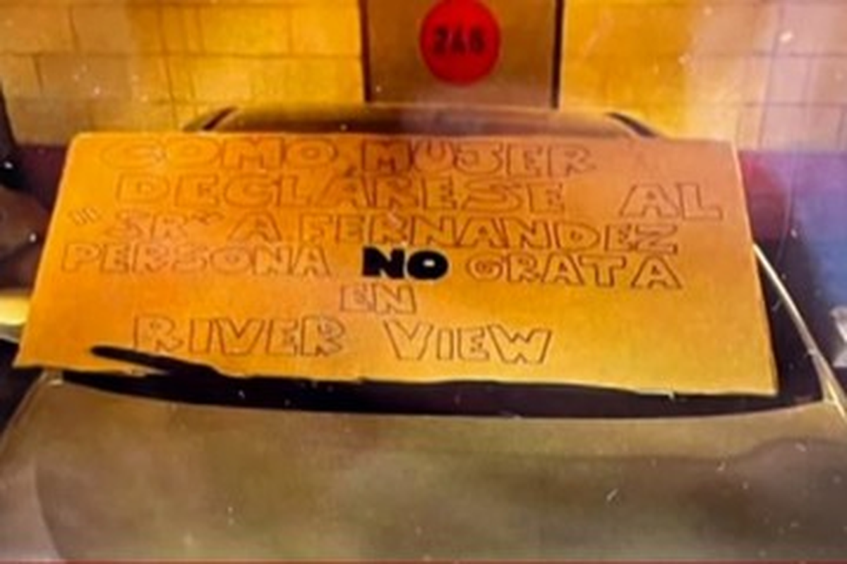 Una vecina de Alberto Fernández lo declaró persona no grata. Una vecina de Alberto Fernández lo declaró persona no grata.