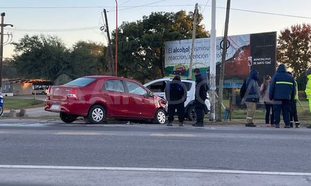 El siniestro se registró a la altura del kilómetro 2,5 de la Autovía 19, a la altura de la ciudad de Santo Tomé. El siniestro se registró a la altura del kilómetro 2,5 de la Autovía 19, a la altura de la ciudad de Santo Tomé.