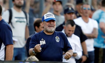maradona: rompimos el maleficio en esta cancha hija de p... maradona: rompimos el maleficio en esta cancha hija de p...