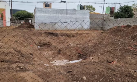 El hallazgo ocurrió durante trabajos de excavación y generó conmoción entre los vecinos. El hallazgo ocurrió durante trabajos de excavación y generó conmoción entre los vecinos.