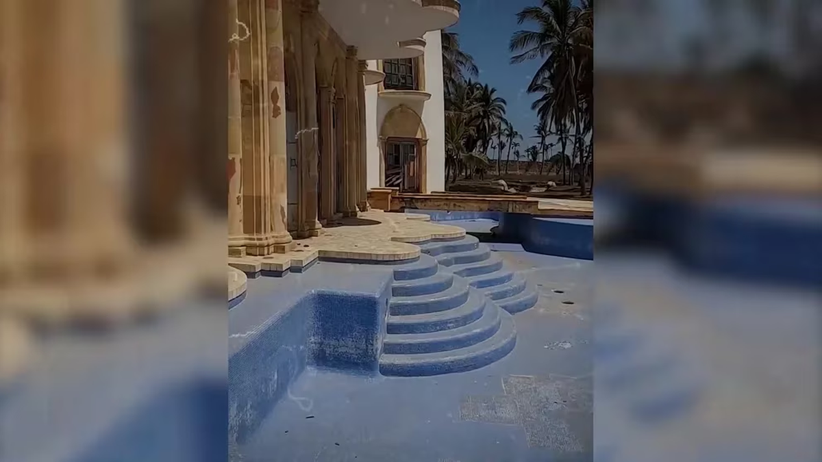 Así luce la piscina en la que Luis Miguel organizaba fiestas con famosos y top models. Foto: Badabun / Facebook - Captura de pantalla.