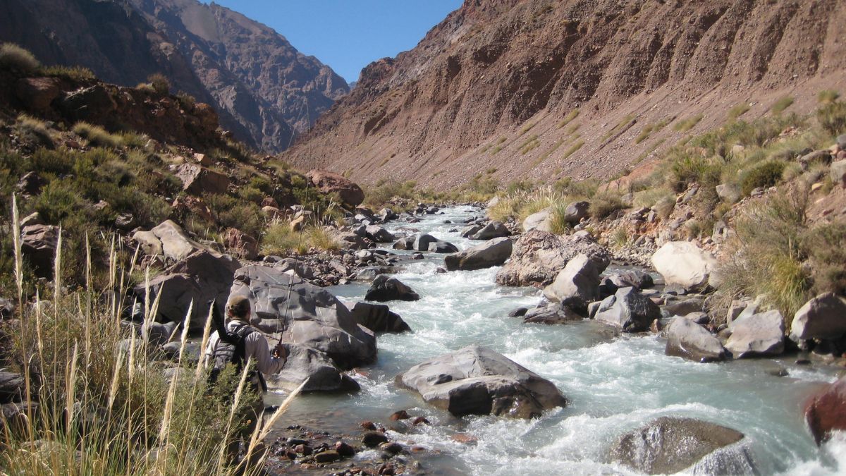 El Río Blanco constituye una de las principales cuencas de deshielo del Cordón del Plata