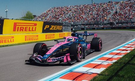 Franco Colapinto logró el décimo puesto en la Clasificación para el Gran Premio de Canadá de la Fórmula 1 y largará en la quinta fila de partida desde la grilla del circuito de Montreal. Franco Colapinto logró el décimo puesto en la Clasificación para el Gran Premio de Canadá de la Fórmula 1 y largará en la quinta fila de partida desde la grilla del circuito de Montreal.