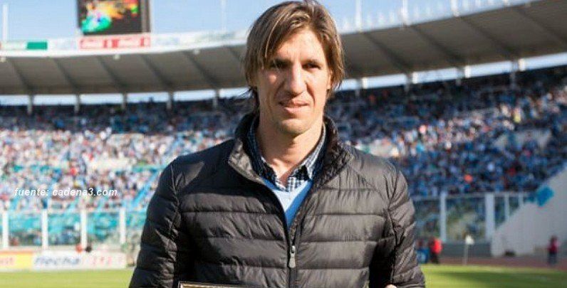 Esteban González dejó de ser DT de Belgrano