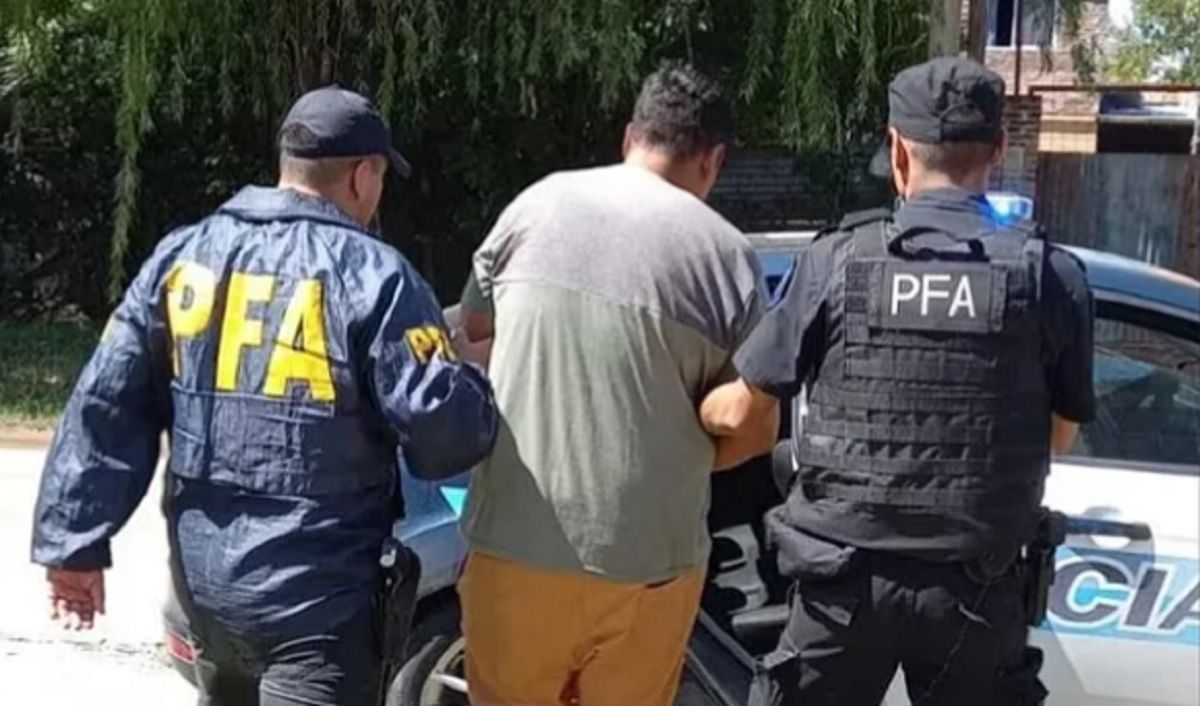 El Gordo Iván fue detenido en su casa y llevado a la sede de la Policía Federal de Santa Fe.&nbsp;
