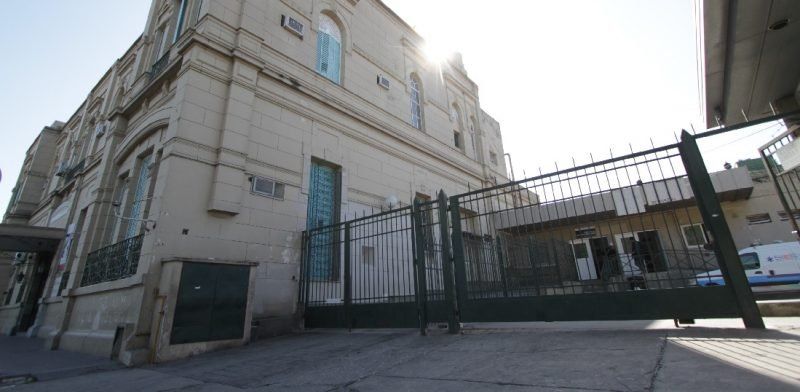 Murió el hombre quemado por su pareja en Las Flores