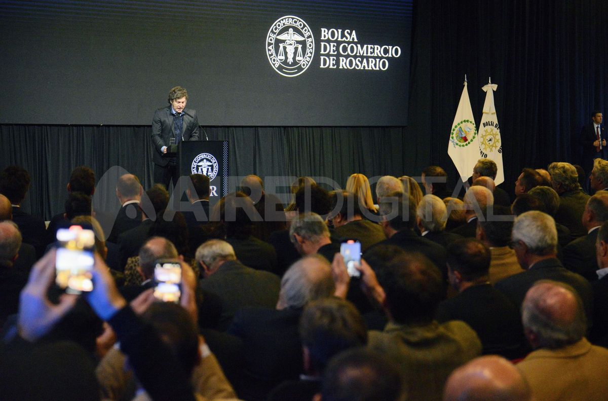 Javier Milei en el 140° aniversario de la Bolsa de Comercio de Rosario.